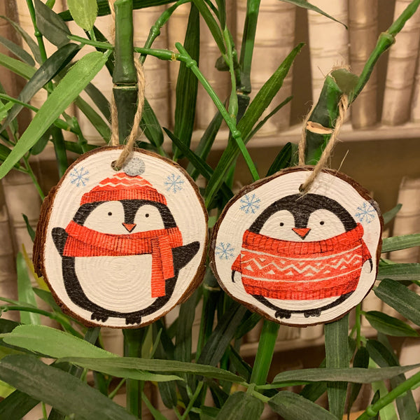 Duo Penguin Wooden Log Slice Hanging Decoration | Christmas Decoration | Tree Decoration